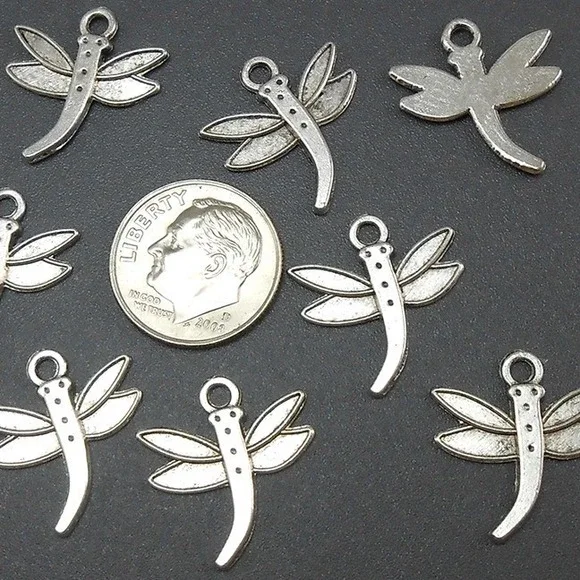 12pcs Silver Dragonfly Charms silvertone‎ metal, jewelry making supplies - Picture 2 of 4